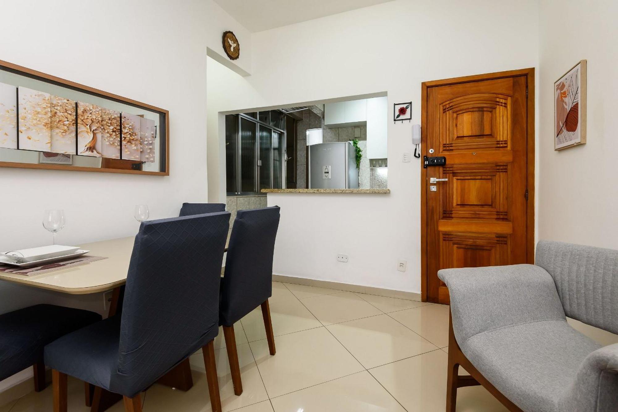 Quarto&sala Completo A 300m Da | Nsc 386/402 Río de Janeiro
